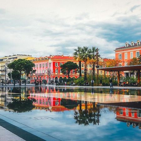 Aparthotel Riviera: Old Town Nice Getaway, Steps from Beach Exterior photo