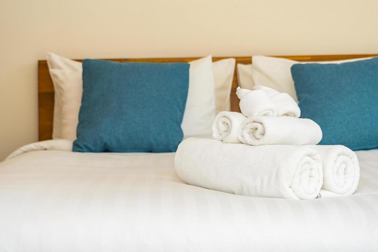 Aparthotel Riviera: Old Town Nice Getaway, Steps from Beach Exterior photo